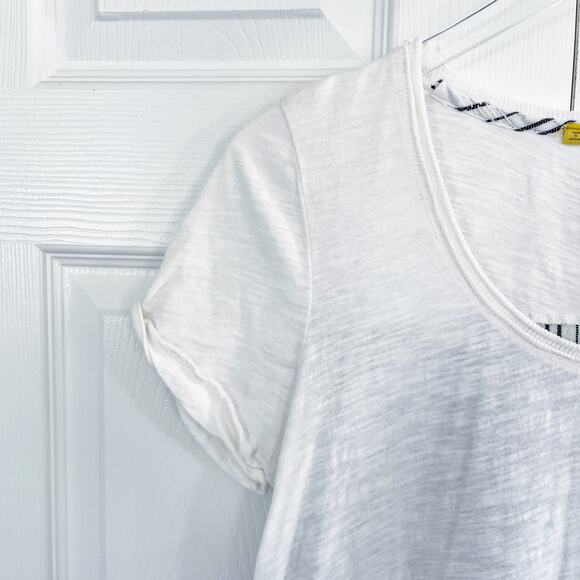 Little Yellow Button Anthropologie Contrasting Cinched Short Sleeve Shirt - Picture 2 of 6